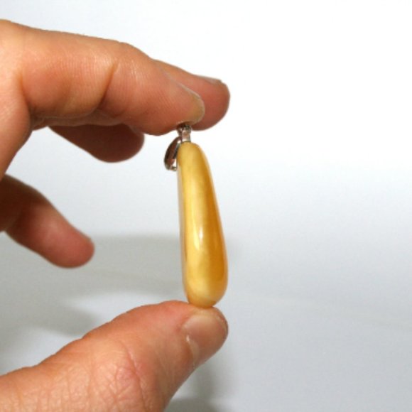 Natural BALTIC Amber Pendant, 100% Real Genuine Butter Amber, Royal Amber - Picture 5 of 7